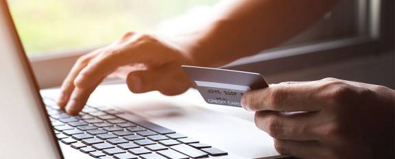 Etail payment with a credit card