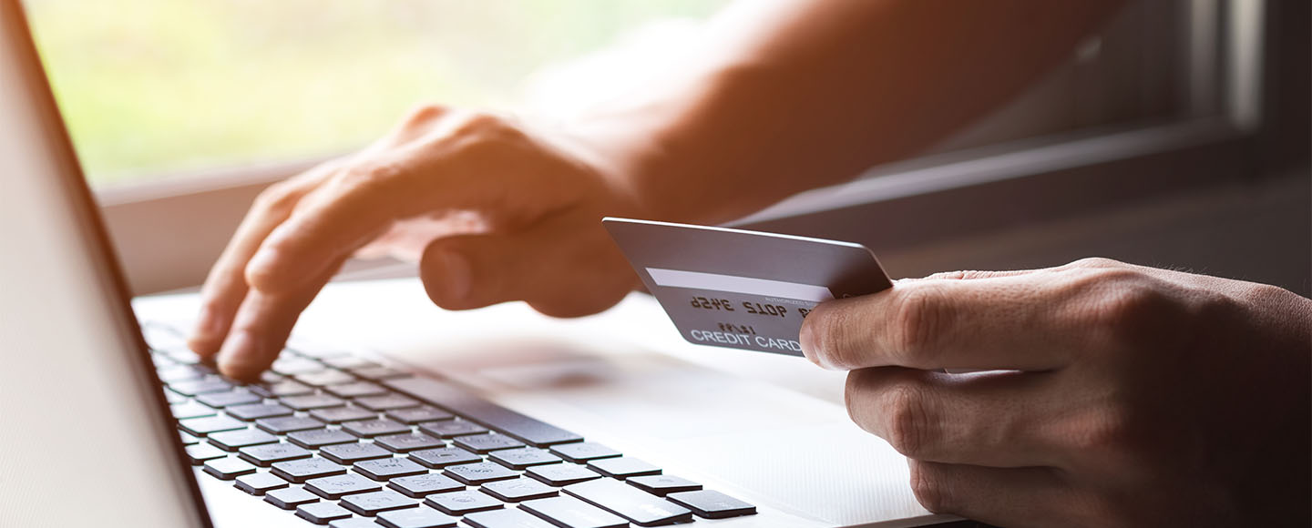 Etail payment with a credit card